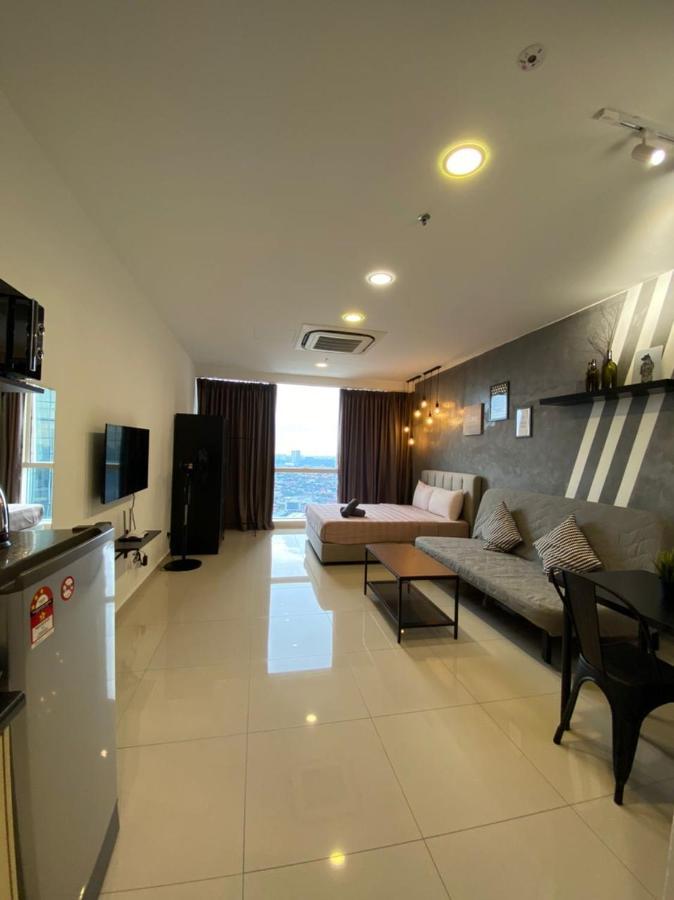 Pinnacle Pj @ Penguin Homes *